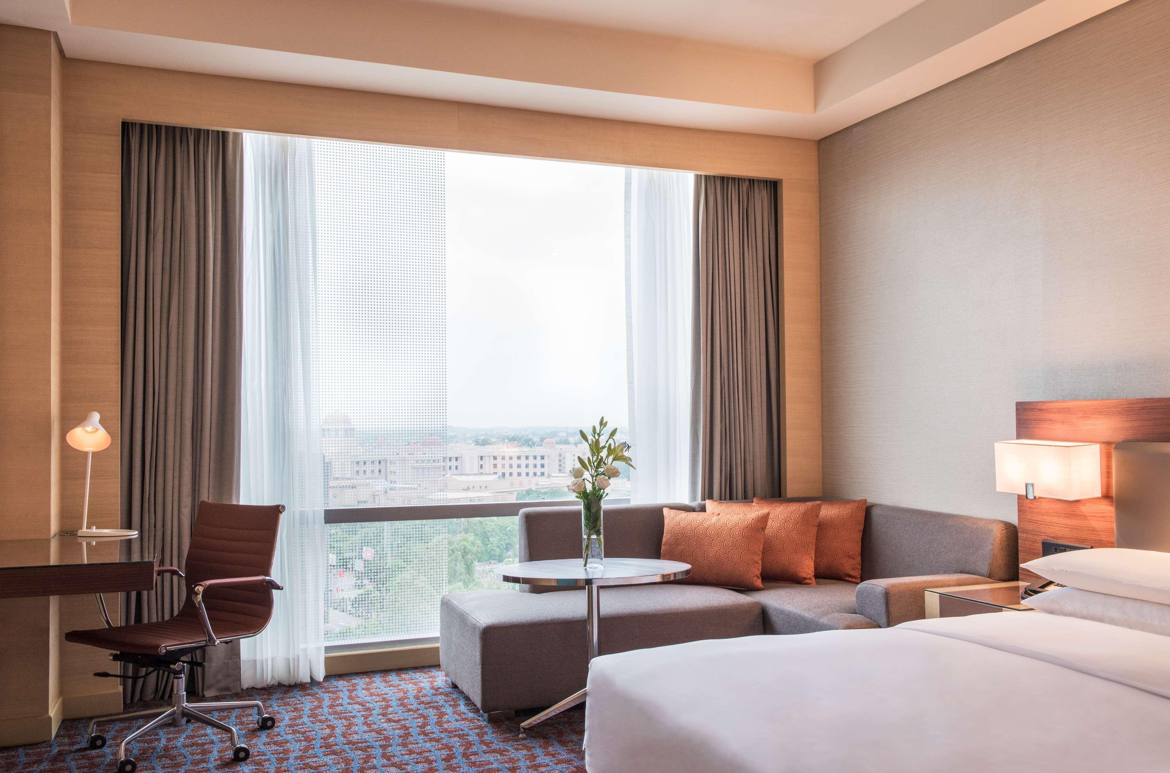 מלון Hyatt Regency Lucknow Gomti Nagar מראה חיצוני תמונה Deluxe Room